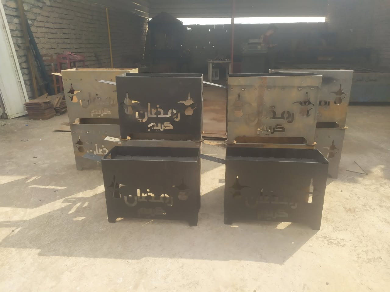 مناقل حديد ثقيل تصميمي
***********
