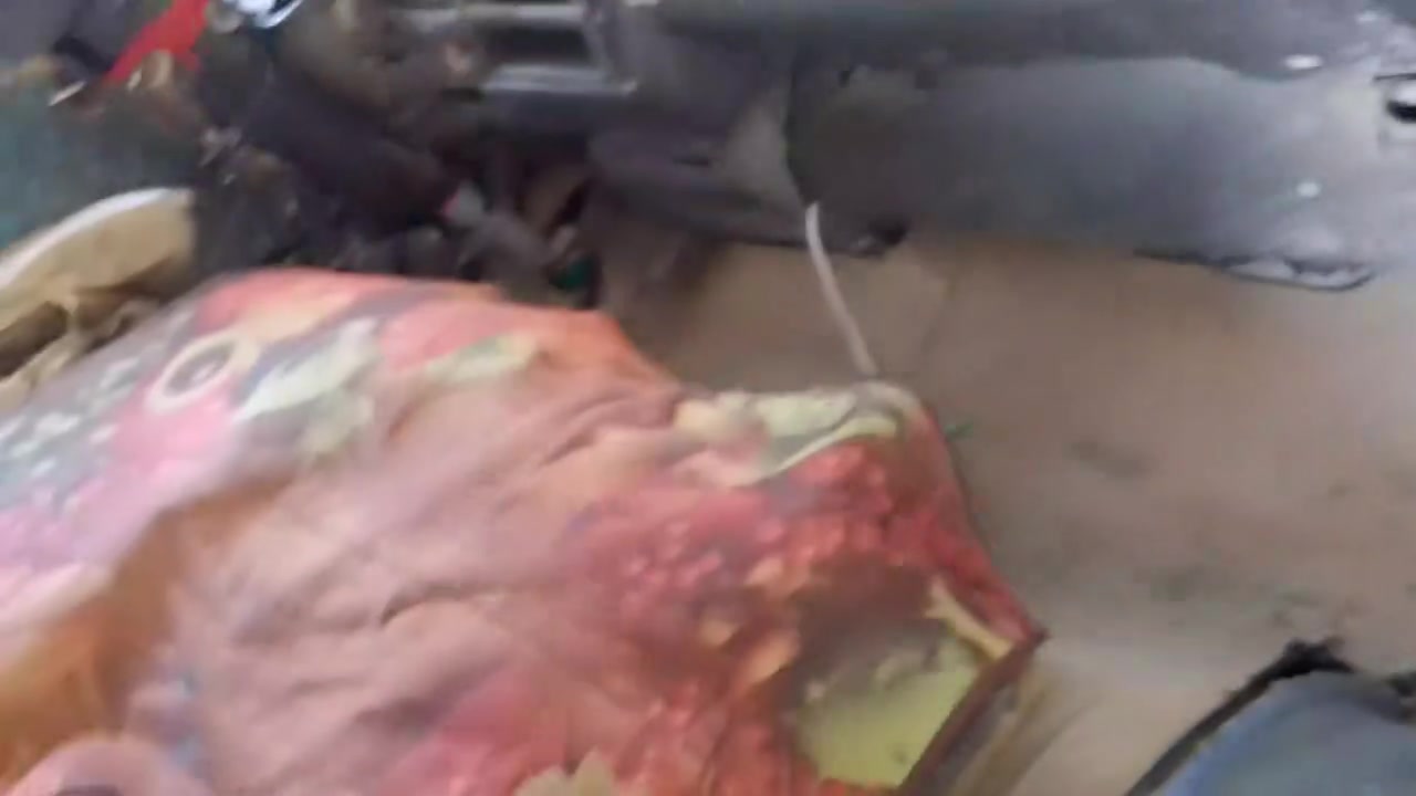 السلام عليكم كيا اسيا للبيع موديل 94 بدون تحويل السياره كير محرك اكسل مكفول المحرك لا تبخير  ولا تنقيص خير من الله تايرات نص عمر دوخل حلوه لايت عالي ناصي. باور مشط استيرن  شغال السعر 18 وبيه  مجال المكان بابل اجبله اتصل ***********

