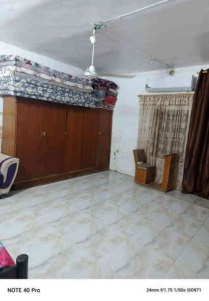 بيت 100 متر مربع يحتوي على 2 غرف نوم واستقبال ومطبح مفتوح ع الصاله وصحيات داخليه وخارجيه متوفر كافه الخدمات تبليط ماء مجاري مدارس اسواق كافه الخدمات بناء بلوك طابو زراعي سند 25 علما راح يتحول طابو منطقه عون قرب السوق قرب مرقد الامام عون السعر 75 مليون بي مجال بسيط للاستفسار ***********
