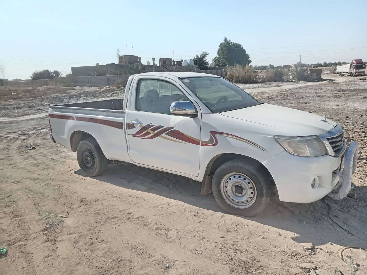 السلام عليكم ورحمة الله وبركاته فلاونره للبيع موديل 2006 السعر  85 وبيه مجال للشراي ***********
