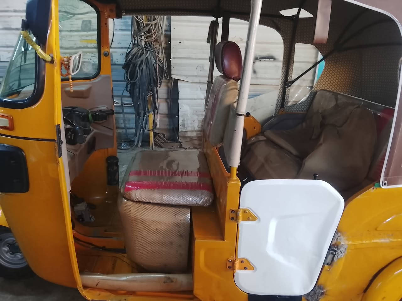 تكتك 21 رقم وسنوية بسمي مكينه واكسل جدد كلجات بنزات جاملغات جادر صليب كله جديد بيه دوس معمره وهاي الطخه***********ب7200ببه مجال بسيط مكاني حريه
