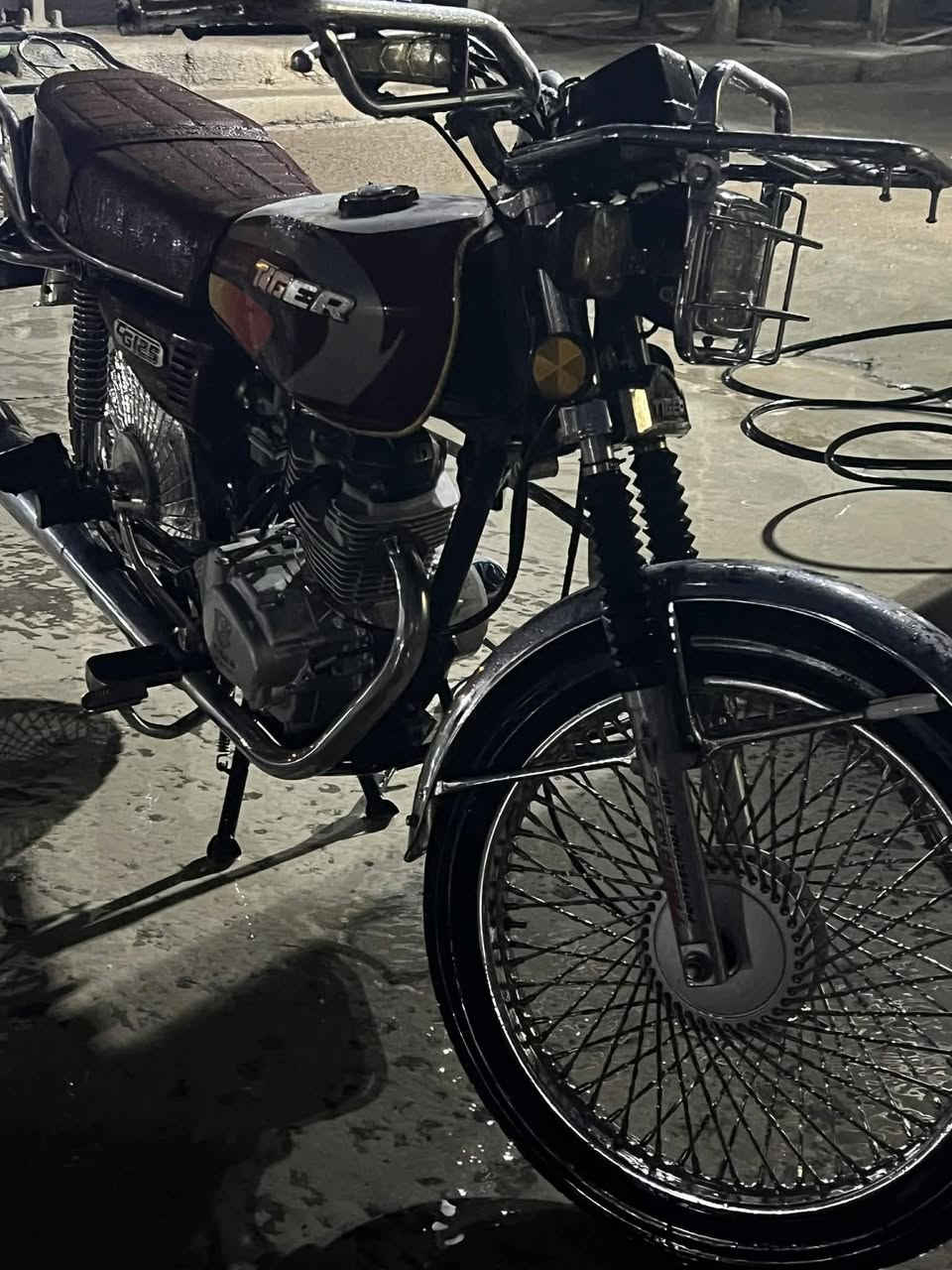 سلام عليكم ماطور 2020ابو النمر اباب اول وزن ثقيل مكينه شرط مامضروبه صبانه كلو شغال السعرف 700والموشراي لايتعبني فدوه العينكم ***********
