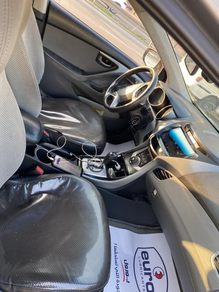 النترا 13 مكينه مكفوله كير جديد صار اسبوع من بدلته منضموه غاز شغاله بيه طخات خفيفه مبينه بل تصوير وضربه الوارد باب سايق سعره 95 وبيه مجال ***********
