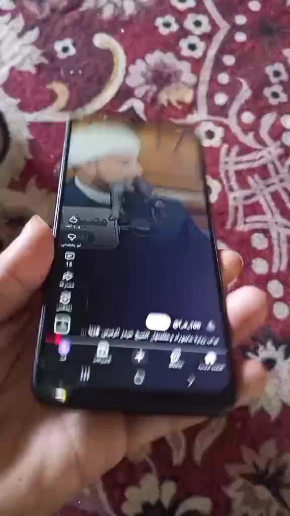 تلفون اسمه A51  اصلي ذاكرته 128 بي فطر من جوا بالشاشه مثل ماموضح بالفديو والصوت بي اول متفتحه تشويش وبعدين يطلع طبيعي صوته سعره 50


**إذا كنت صاحب هذا الإعلان وتريد حذفه لأي سبب، رجاءا أرسل رسالة إلى الدعم الفني**