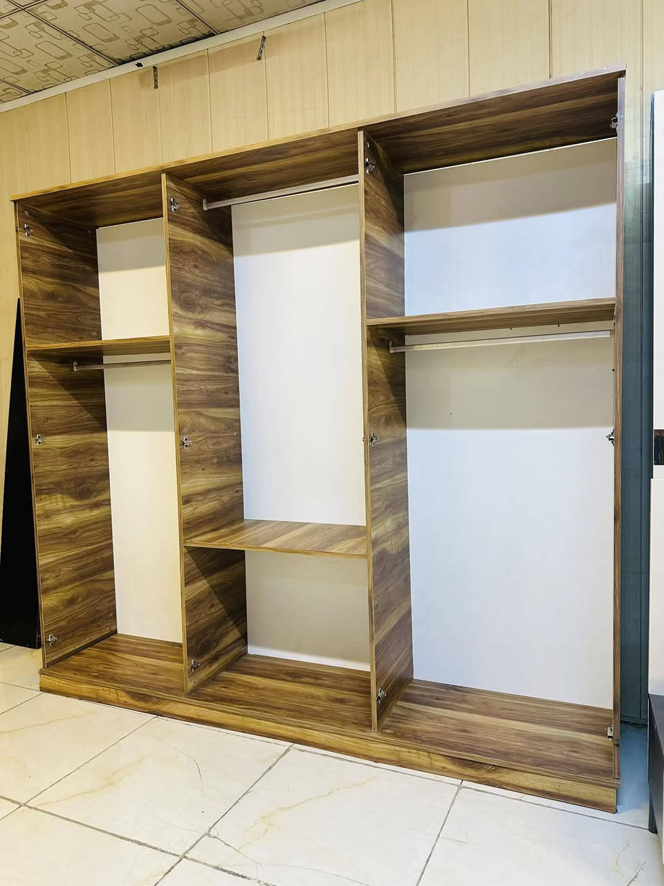 غرفه تركي مستخدمه
غرفه 5 قطع نضافه مثل صور✨👌
غرفه ول توصيل وشد450 🔥


**إذا كنت صاحب هذا الإعلان وتريد حذفه لأي سبب، رجاءا أرسل رسالة إلى الدعم الفني**