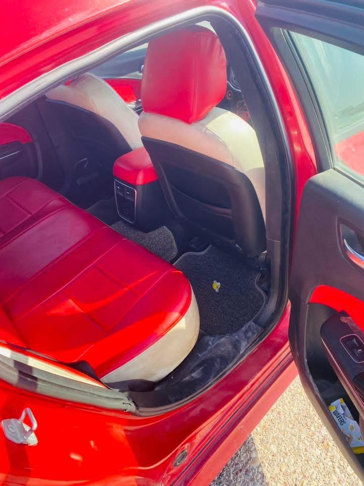 سلام عليكم جارجر ٢٠١٥كير محرك٣٦٠٠  كفاله رقم بغداد نكليزي
حادث كلش خفيف صور حادث موجود ب منشور مكان سياره السماوه  تفاصيل اكثر
***********
