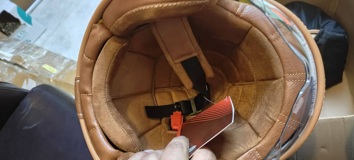 خوذه حجم M سعر 40 الف


**إذا كنت صاحب هذا الإعلان وتريد حذفه لأي سبب، رجاءا أرسل رسالة إلى الدعم الفني**