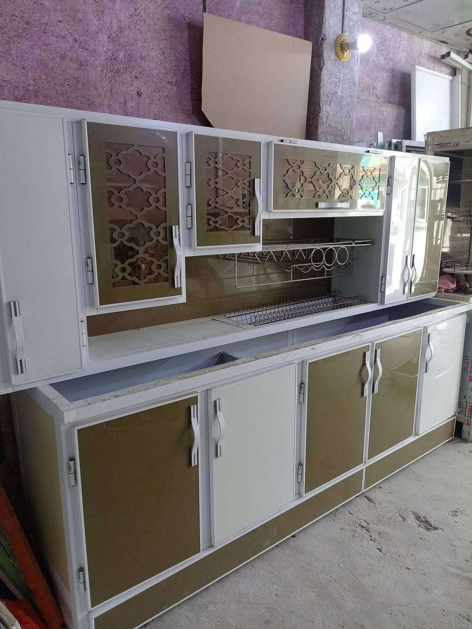 كاونتر مترين ونص سنكي  تزكام مبطن اخو جديد مرمر اصلي لاستفسار تصال *********** ابو فاطمه
