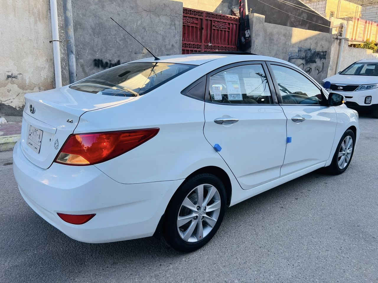 اللهم صل على محمد وال محمد 
السلام عليكم ورحمة الله وبركاته 
اكسنت 2015 خليجي فول مواصفات رقم بصره تحويل مشروع وطني باسم ولد صديقي بالناصريه سنويه لغايه 2028 محرك 1600 دووش مامفتوح شرط ماشيه 187 ألف السياره بيه تبديل الجاملغ الامامي الايسر بدون اي ضرر والباقي مكفول من الصبغ والتبديل والفتح جاهزه السياره من كلشي مكينه وكير شرط الفحص حداديه ١٠٠/١٠٠ تبريد ثلج تخم تاير جديد مواصفات فتحه سلايد روف شاشه ايباد كامره دواره دواخل بيجي تحكم بالستيرن اشاره بالمرايه دسك امامي وخلفي ويل كب ،…مكان السياره الناصرية السعر 97 للاستفسار ***********
