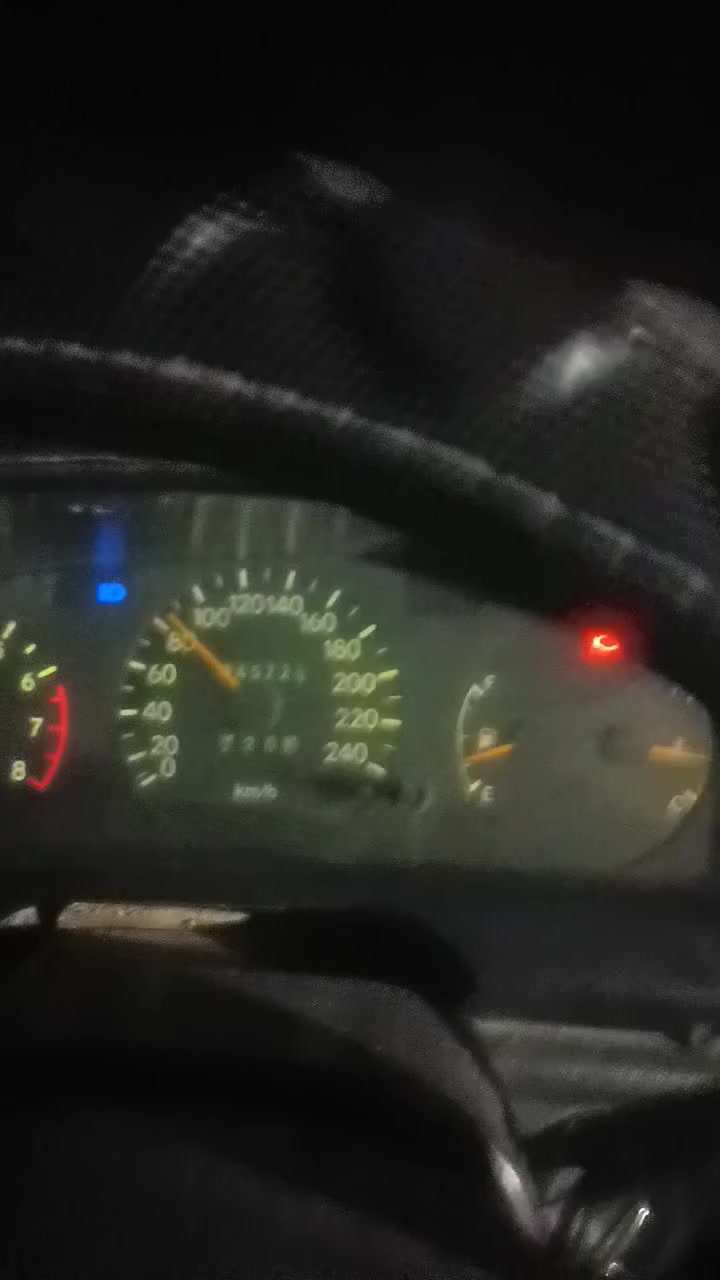 السلام عليكم سيارة كرونا نفخ 94 رقم انكليزي بصرة مشروع وطني شرط التحويل محرك كير حدادية البارحه سويتها مع ادرايم غرفه جديده كهربائيات شغاله فقط طخه باليه وقليل خياس كد الجف تراي خير من الله ***********___***********
