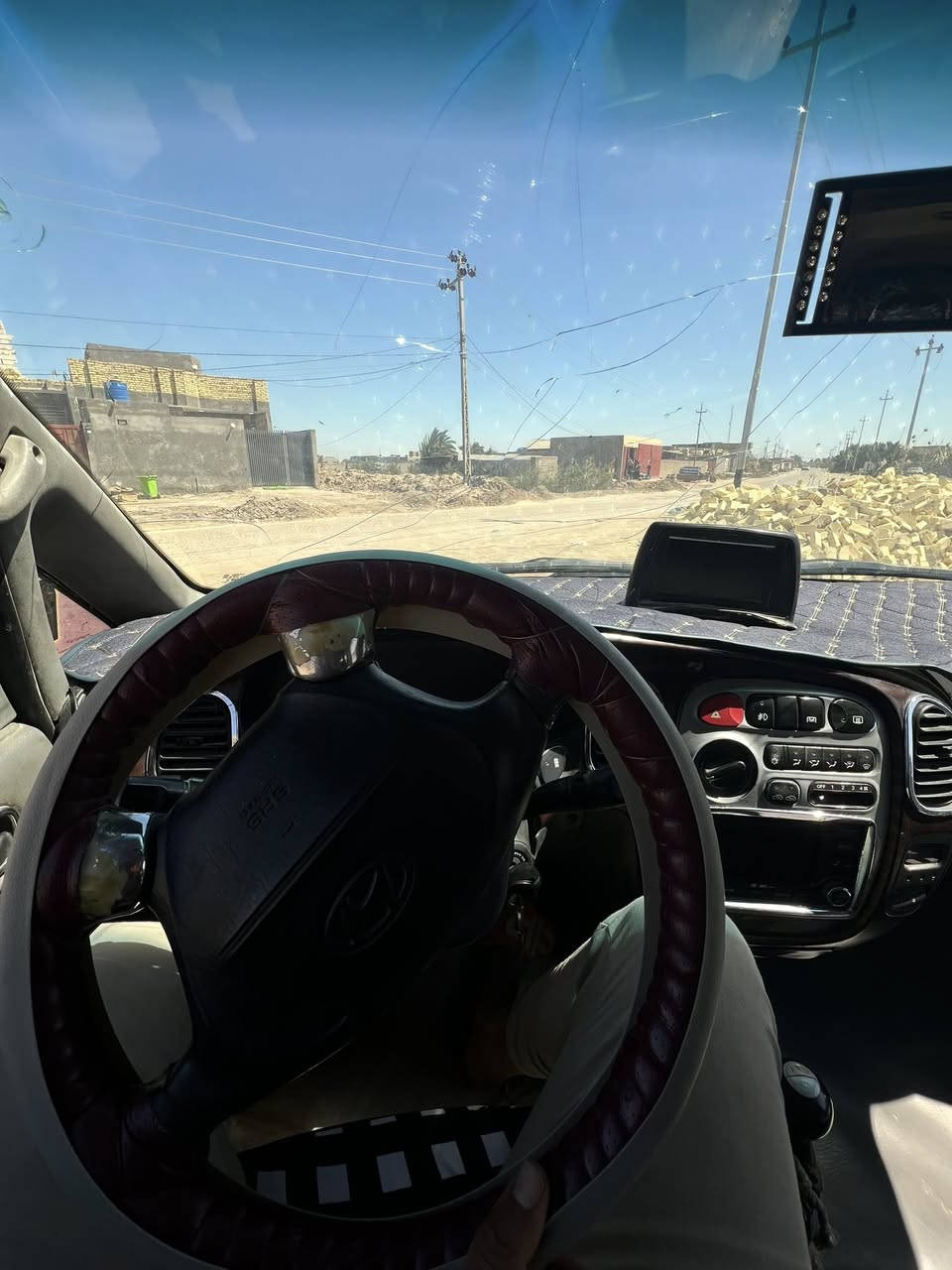 ستاركس 2007 للبيع سياره جاهزا مكينه مكفوله تايرات جدد  سياره محتاج حداديه  فقط رقم صدامي . سعر اتصل ‭٠٧٨٨ ١٠٣ ٠٢٨١‬
