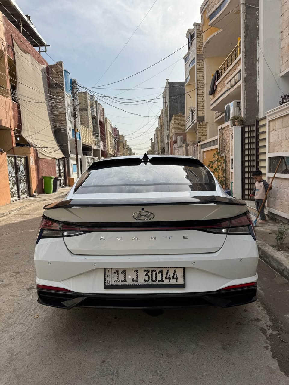 افانتي النترا 2021 سياره بيه بارد بنصدوك وصبغ ع كد شبر سياره حلوه ونظيفه ومال بيت ماشيه 56 فول مواصفات فتحة كشنات جلد ترحيب قيادة ذاتيه 
*********** بغداد, العراق
