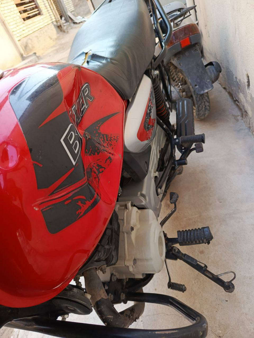 بوكسر 2023 دراجه جديده بيها ضربه بتانكي اوراق مابيه أي نقص‏‪***********‬‏ مكاني البياع سعرها مليون 300 وبيها مجال
