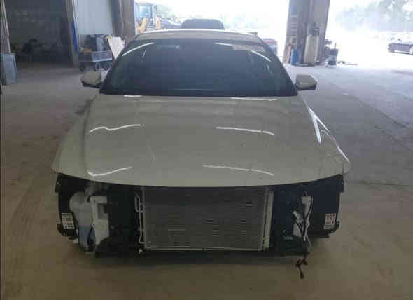 للبيع هيونداي النترا موديل 2024 لمتد فول الفول اعلى فئة بالالنترا 5 كاميرات محيطية بدون ايرباك وبدون صبغ ولا ضرر فقط دعامية امامية السيارة موجودة بالاردن المنطقة الحرة تريدها كتاب شهداء او حرة حسب رغبتك السعر مطروح بالاردن 155 
للشراء زيارة المكتب في بغداد الصليخ او الاتصال ***********
