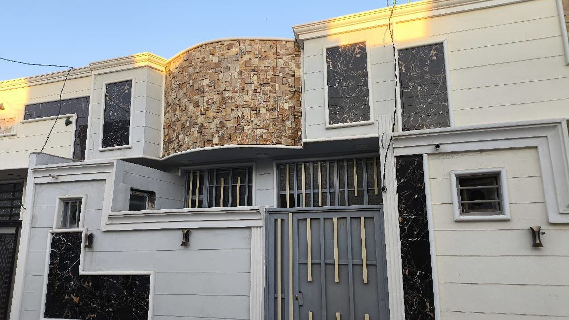 بيوت للبيع مساحه 75 متر طابق واحد !! 

شارع الرابط مجمع الأبداع السكني قرب العلوه المركزيه مال كربلاء قريب على مجمع العباس السكني ،

 سعر البيت ب 55 نقد وبيهن مجال واذا اقساط سعر البيت 60 مقدمه 40 و500 بالشهر 

للاتصال او واتساب 
***********
