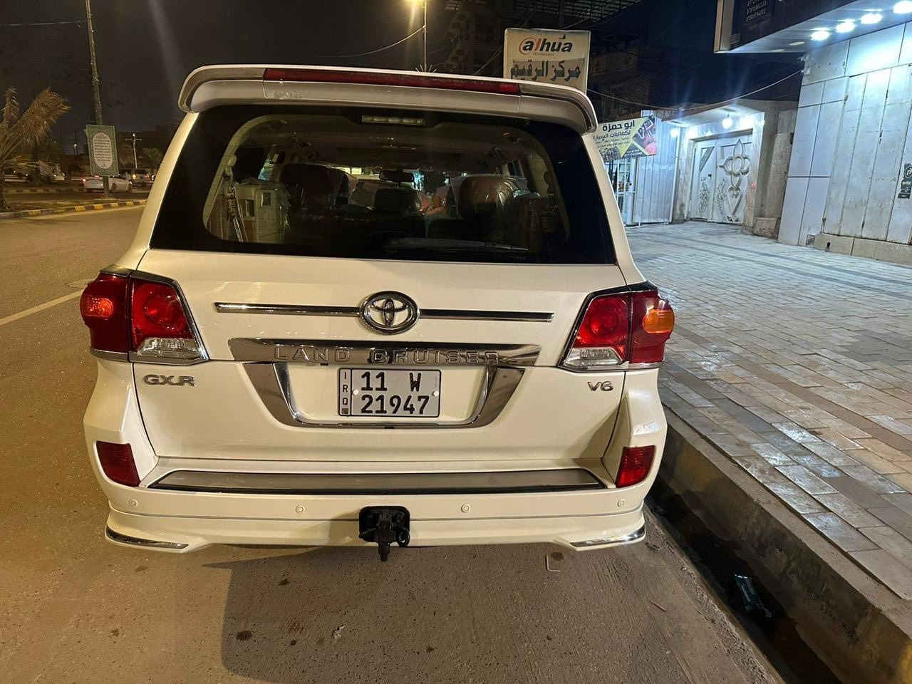 جديد جديد
لاندكروزر كارتون نضيف كلش👍👌
بريم اصل  رقم بغداد بسمي 
موصفات البريم معروفه 
داخل بيجي المفضل 
شاشات كشن 
مري شفط 
الايت زنون اصلي 
سياره ستخدام بيت ماعايزه برغي كدام عينك شوف
بيه بارد كد شبر اثر شخطه فقط 
مكاني النجف 
سعر 410 وبيه مجال ‭

‭0781 765 2010‬
