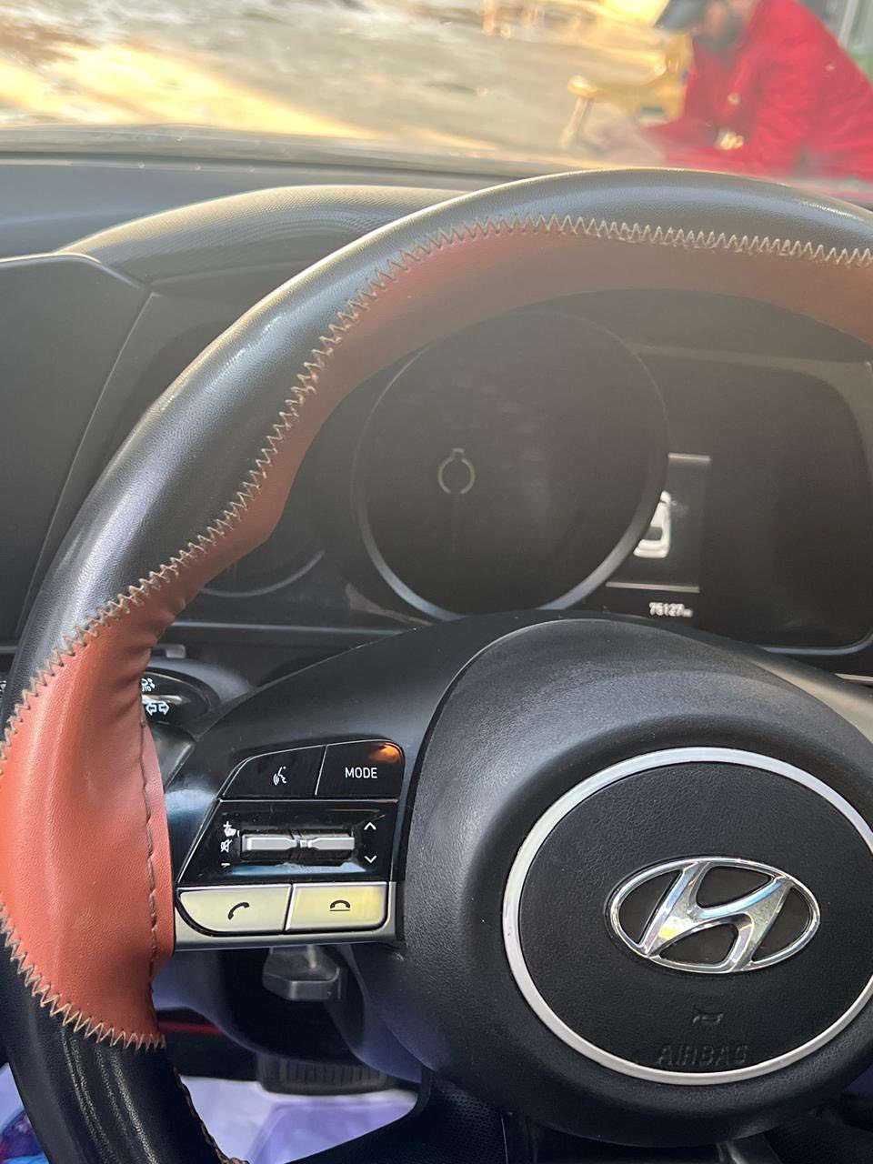 مستعجل على البيع مكلف على النشر
السلام عليكم النترا 2023 رقم بغداد بأسمي شرط التحويل محرك 2000 دوش مواصفات عاديه بصمه وكشن هيتر  ويل كب ماشيه 70 km  السياره بدون قطرة صبغ فقط قطعتين بارد البنيد والباب  مكاني بغداد 
السعر 150 قفل من الاخير بدون عمله وبالعافيه على الي ياخذهة 
***********
