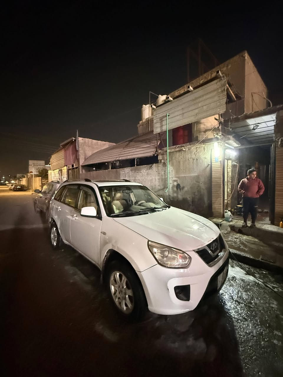 شيري تيكو 2014
بيهه ضربه بلباب الوره وبارد بلجنطه كير محرك كفاله 
مواصفات 
مثبت سرعه 
حساسات خلفيه 
رقم بصره مشروع وطني  السعر 70 وبيها مجال 
مكاني البصره ***********
