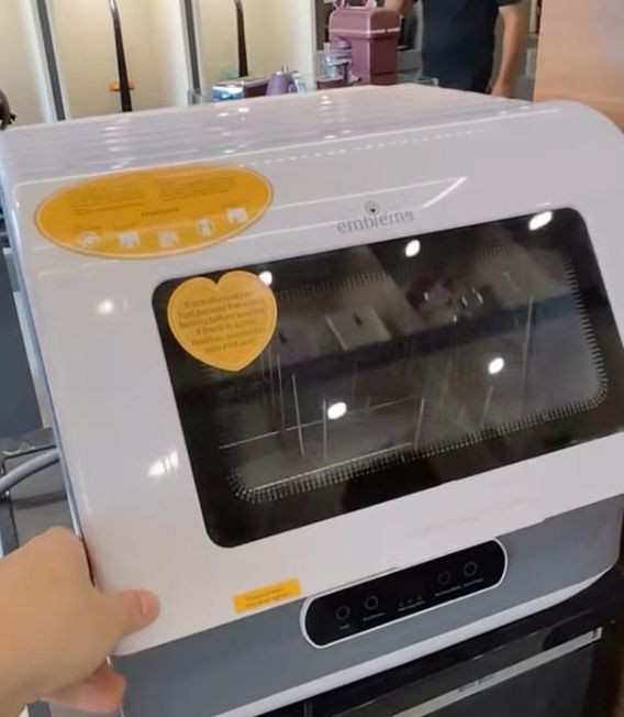 السلام عليكم عندي غساله صحون منضديه جديده للبيع مستعمله مرة فقط اشتريتها بس مكان ماعندي ودابيعها سعرها 225 وبيها مجال بسيط وعندي مكناسه روبوت هي تكنس وتمسح تكنك ع التليفون ناطقه وكشف الخرائط هم نظيفه كولش ب200 رايدتها وبيها مجال بسيط اللي يكسر بالسعر ليدخل ويعامل مكان بغداد ماعندي توصيل


**إذا كنت صاحب هذا الإعلان وتريد حذفه لأي سبب، رجاءا أرسل رسالة إلى الدعم الفني**