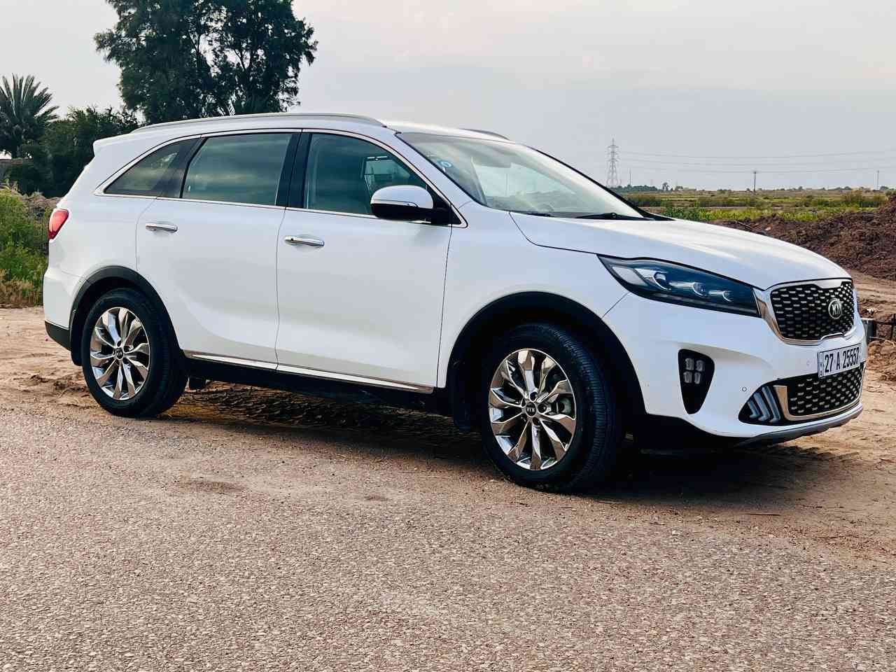 #سورنتو 2020 خليجي كفاله عامه
رقم ذي قار  تحويل مباشر 
المواصفات 
فول مواصفات ماعدا البنوراما 
بصمه + بصمه ابواب 
6 سلندر 
7 راكب  
شفتات مقود 
جنطه كهرباء 
كشنات كهرباء 
مري شفط 
كامره خلفيه دواره 
حساس امامي وخلفي 
3 قطع تبريد 
اشاير بالمري
السعر 250وبيه مجال 
العنوان الناصريه قضاء الدوايه ال عمر 
رقم الهاتف  ***********
