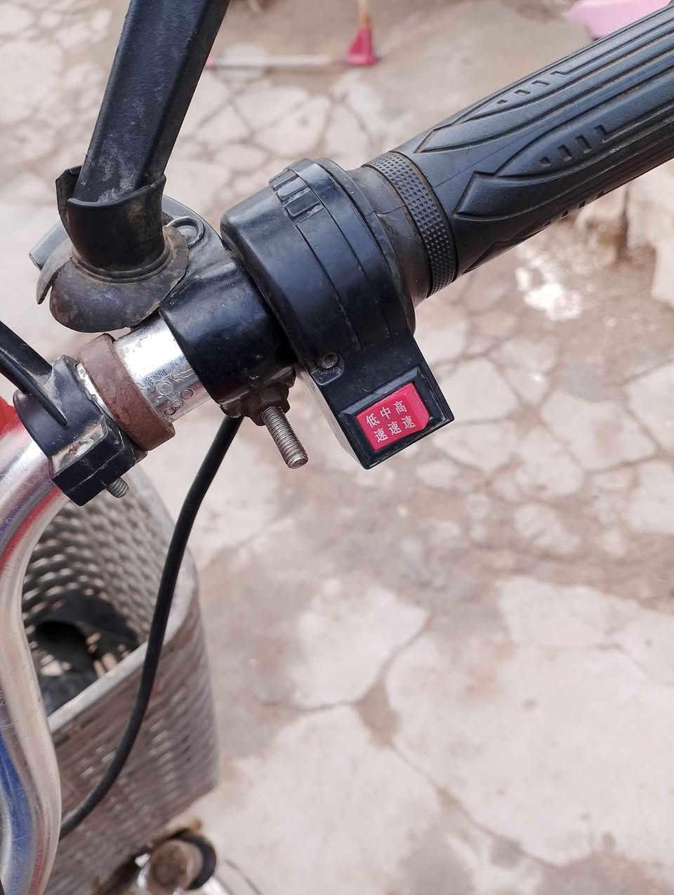 دراجتين شحن للبيع  وحدة شغالة وحدة يرادلة ربط *********** عمارة, ميسان
