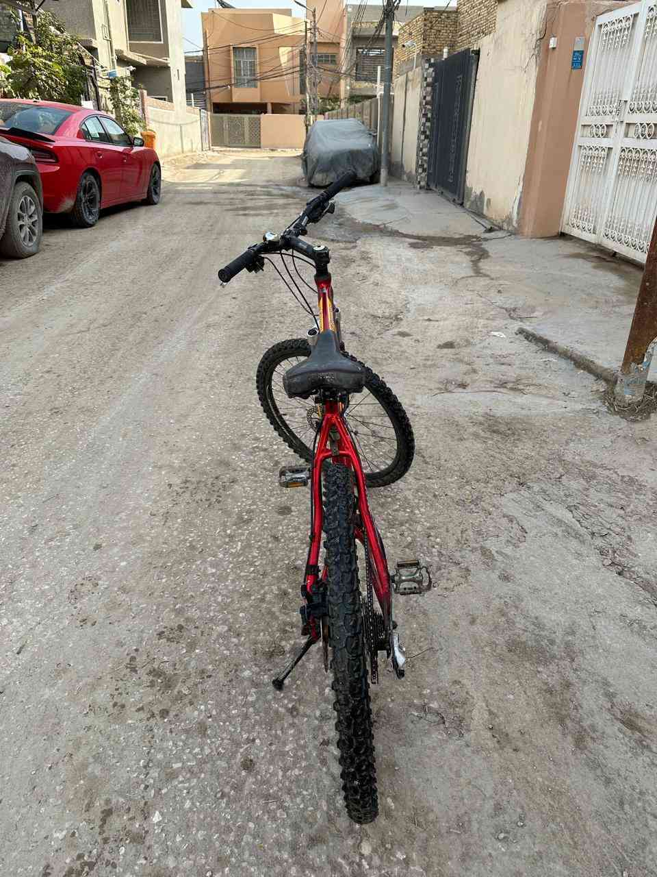 السلام عليكم ورحمة الله وبركاته
🚨بايسكل جبلي للبيع باله كوري اصلي استخدام قليل 🚨
🚨9 كير 🚨
🚨حجم 26 🚨
🚨دبلات 🚨
(ايمن)


**إذا كنت صاحب هذا الإعلان وتريد حذفه لأي سبب، رجاءا أرسل رسالة إلى الدعم الفني**