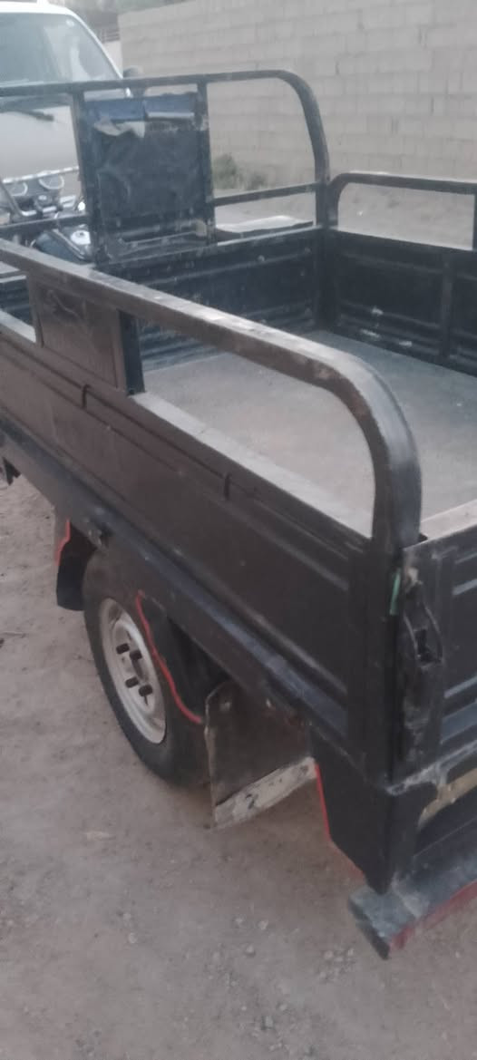 ستوته للبيع
الموديل 22 اوراق اصوليه  
السعر 1500
وبيه مجال 
كامله  من كلشي 
محل التواجد اديالى سراجق 
***********
