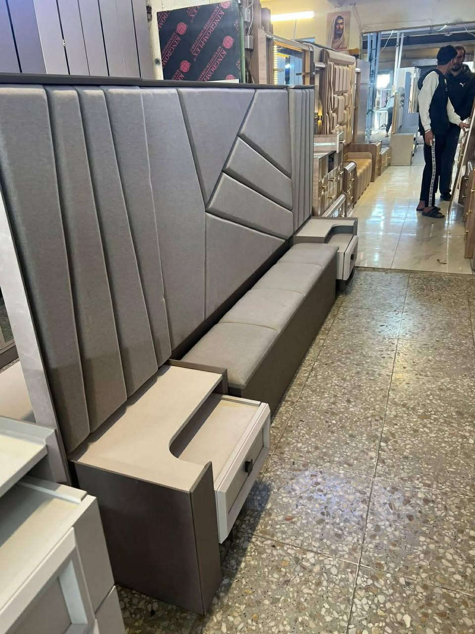 خاص


**إذا كنت صاحب هذا الإعلان وتريد حذفه لأي سبب، رجاءا أرسل رسالة إلى الدعم الفني**