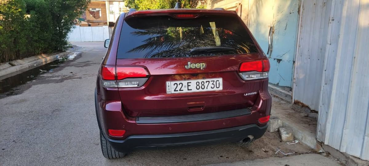 السلام عليكم
جيب (لاريدو )
موديل : 2021
المواصفات 
بصمه 
كشنات كهرباء 
شاشة 
كاميرا 
رادارات 
نقط عمياء
تحكم ستيرن جهتين 
كروز سرعة 
نظام سبورت 
نظام ايكو 
نظام اطفاء 
نظام توقف عند الاقتراب 
حساسات خلفية 
لايت زنون منظومه 
قطعتين تبريد
للأستفسار 
***********
***********
