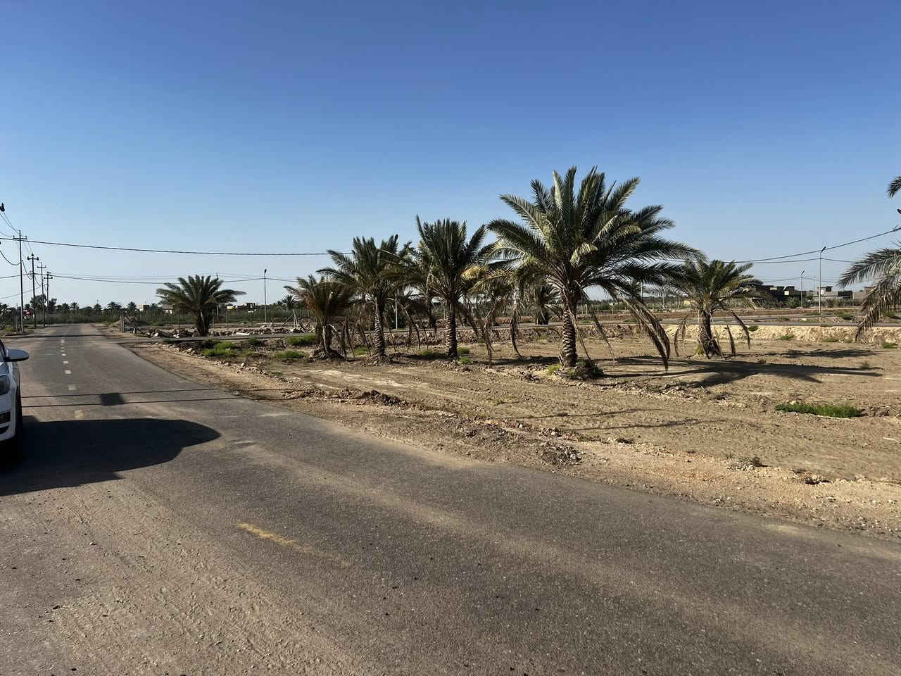 قطع اراضي مقسمه على شكل 

600 متر بواجهة 20 م ونزال 30 م 

الخدمات : ماء اسألة ✅
                 كهرباء ✅
                 تبليط ✅

جنس الارض طابو زراعي سند 25 

نقل ملكية مباشرةً بأسم المشتري 

موقع الارض طريق حلة نجف مجاور جامعة بابل 

تبعد عن شارع حله نجف 800 متر فقط 

للاستفسار ***********
