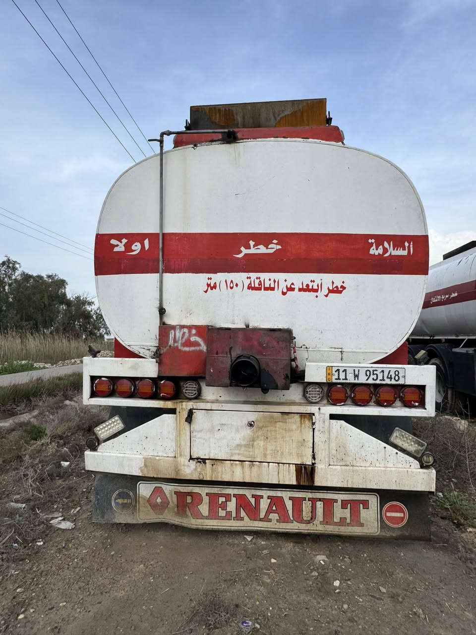 السلام عليكم تانكي جوبلس دناكير ١٤ صيني ٣ دناكير رفاع منضومه بويلر كاك ابو ٦ مطبخ ثلاجه حموله ٣٨ طن جاهز للشغل الف متصرف عليه 
95$بي مجال
***********
***********
