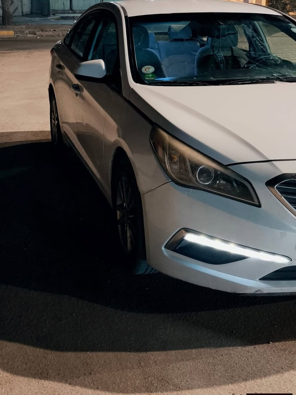 سوناتا 2016 لون ابيض لؤلؤي كلين حادثه فقط بارد بالجاملغ الامامي مال جناي من زمان عدنه صارله 6 سنوات  رقم اربيل 
بيه كم مكان تشليع بالصبغ بالقماره فقط قابلات للتصليح ***********
مكانه بالنجف اتصال فقط
سعرها 105
