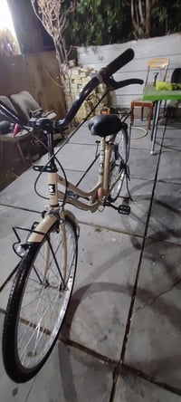 بايسكل للبيع شركه سانتوس اصلي مديل 2025 حجم 26 لون صحراوي السعر 100قفل...