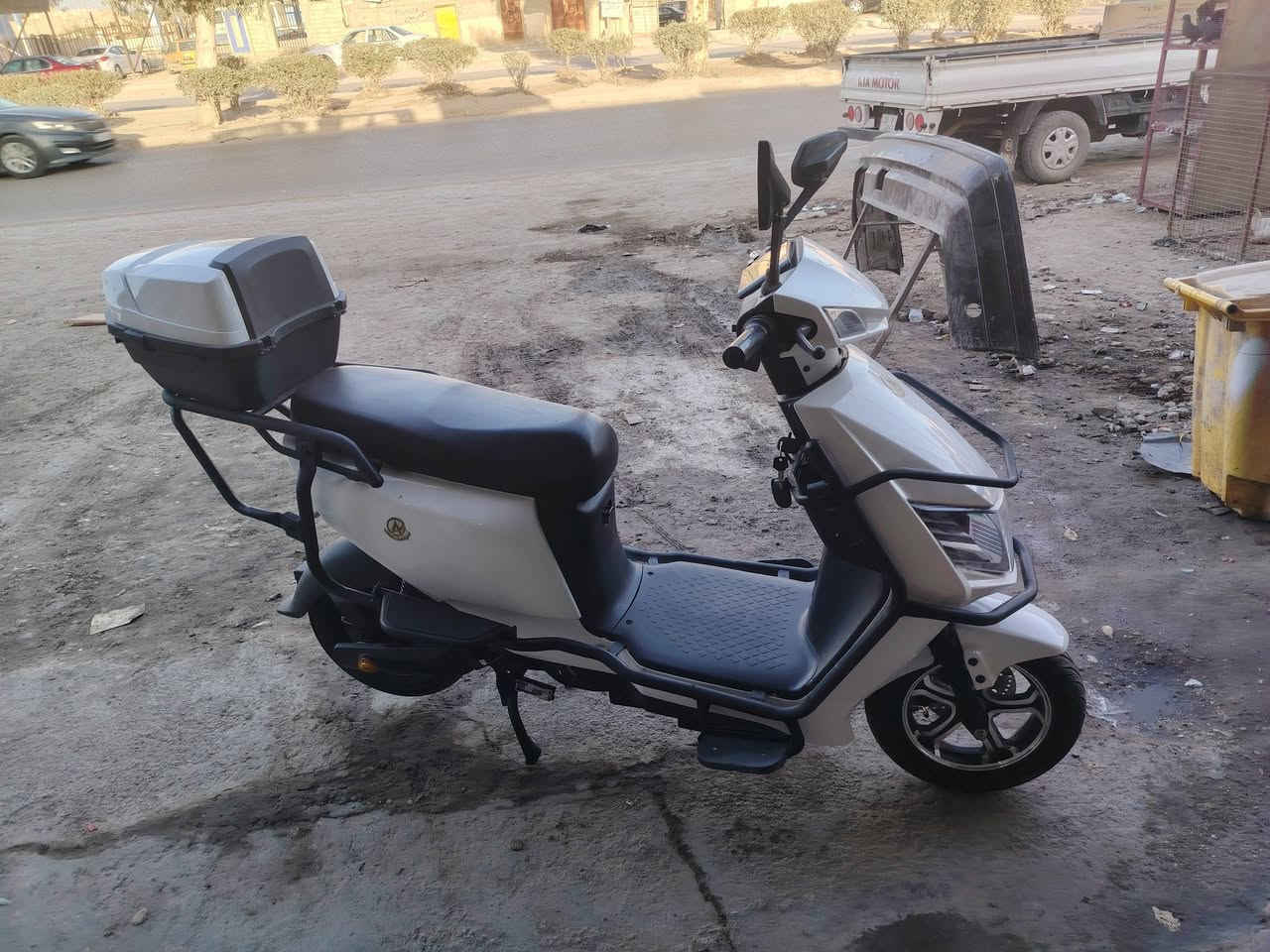 سلام عليكم مكلف بل نشر دراجه شحن جديده كلش مستخدمه قليل نضيفه حيل سعره مناسب ***********
