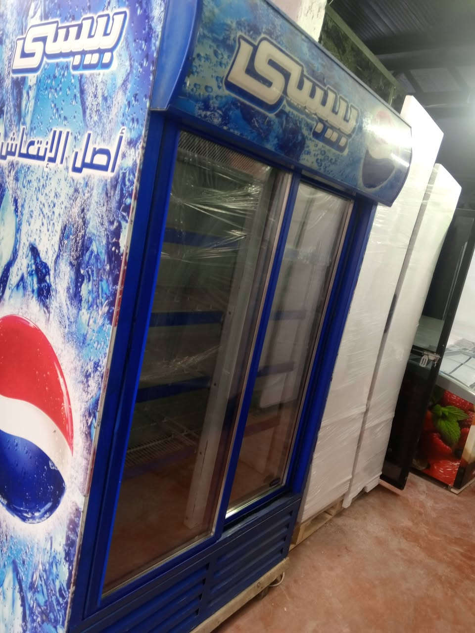 إسلام عليكم عارضات لبيع ايكور تركي اصلي شرط النضافه وشغل العنوان بغداد حي البتول ***********
