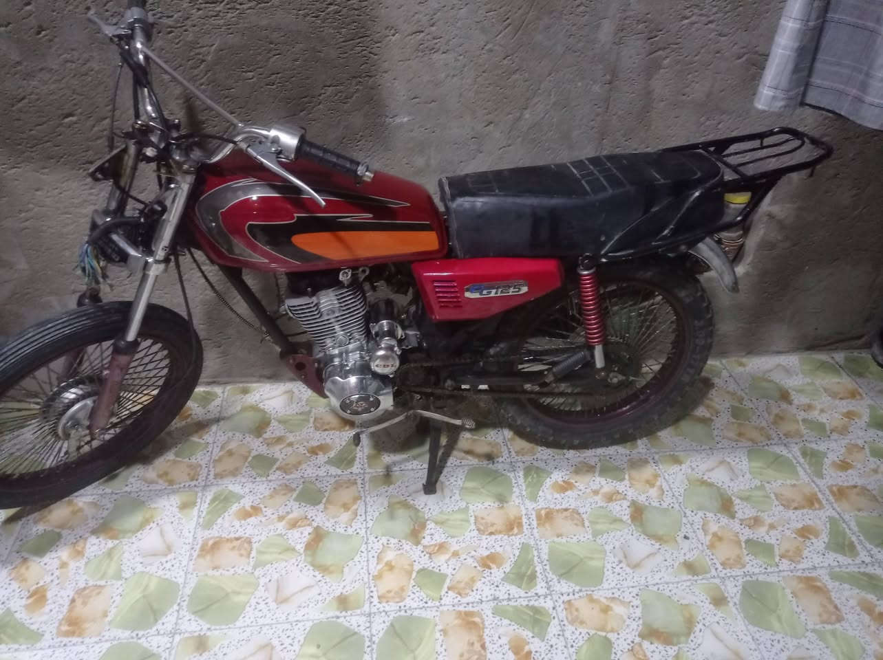 5كيرالبيع نضيفه كلك مكفوله ***********السعر 300
