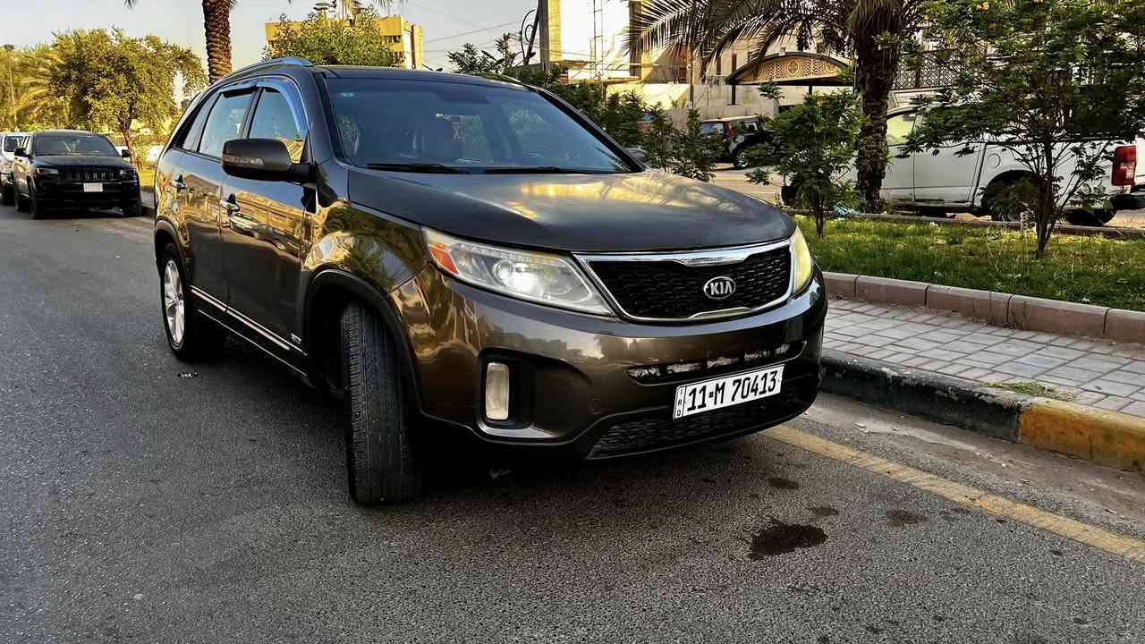 السلام عليكم
سورنتو للبيع موديل 2015 فول ex v6
وارد امريكي حادثها دعاميه اماميه والبنيد مرشوش كلير بامريكا بدون ضرر وبدون ايرباك الحادث موضح بالصور 
المواصفات 
* تحكم ستيرن 
* تدفئة وتبريد كشنات امامية 
* شاشة جبيره 
* فور ويل 
* بنوراما 
* مري شفط 
* حساس نقطه عمياء بالمري 
* مري قلاب ويه البك 
* اشاير بل مري 
* ترحيب بيبان 
* كامره خلفية 
* سبعه راكب 
* بردات خلفيه 
* كشنات الاماميه تحكم كهرباء وخزن ميموري 
* 3 وضعيات القياده 
ممشه السيارة 114 الف ميل 
السعر 152 وبيها مجال 
الرقم ***********
