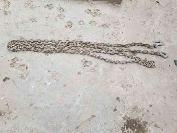 السلام عليكم اخوان سنسله ثقيل الطول ٦ متر للبيع يوجد توصيل 
***********
