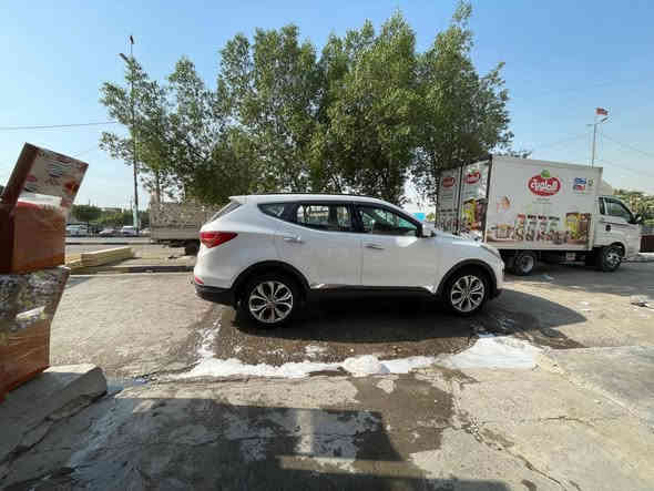 سنتافيا موديل ١٤  فول خليجي بصمتين فور ويل ٧ راكب ٦سلندر بعد مواصفات بيها هواي الشراي يتصل  ***********  رقم بغداد النكليزي  عنواني بغداد الجديده
