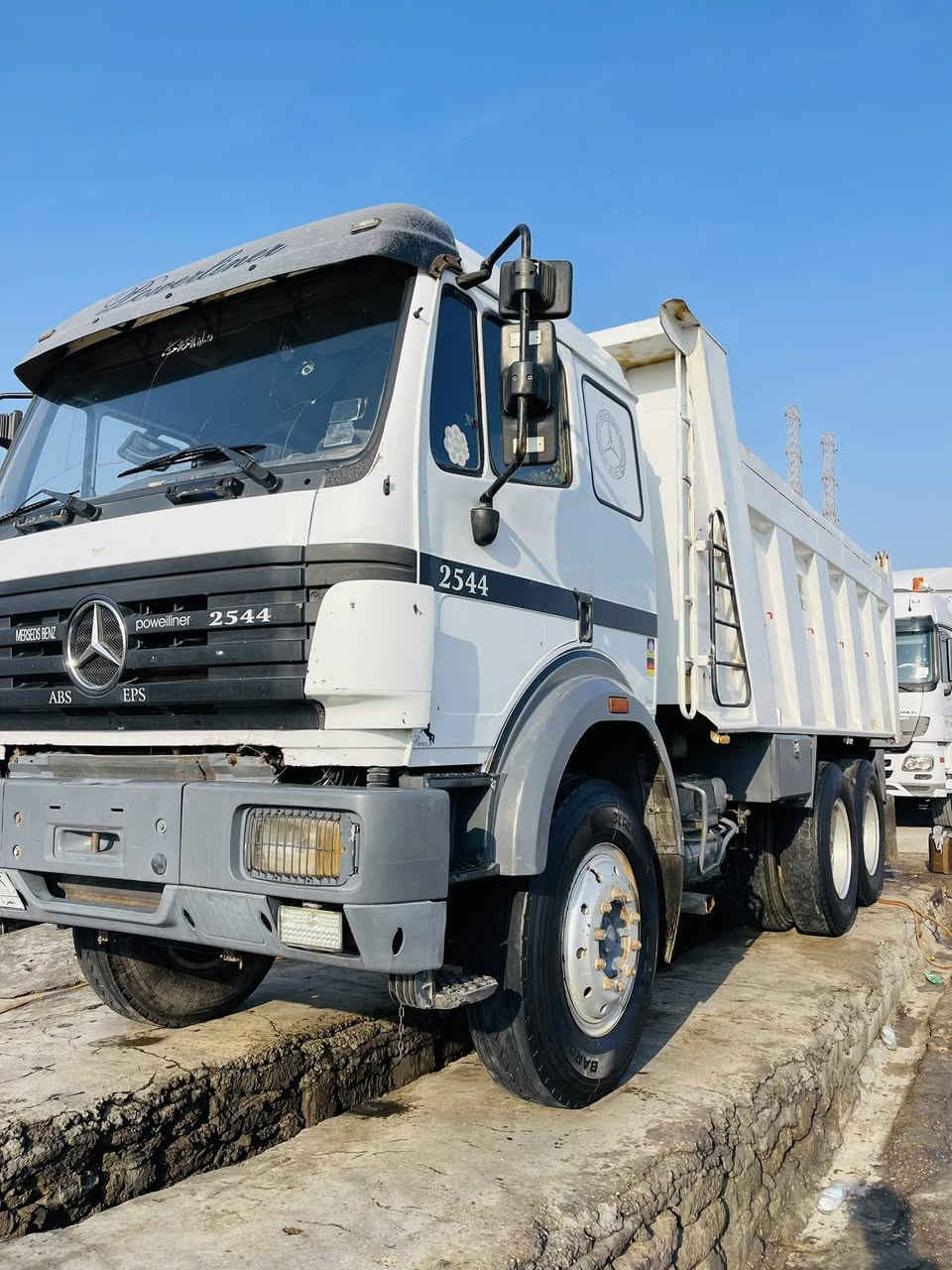 مكينه 44 كير 210 مجموعه نص بوربن كبير 

*********** 

‭***********‬
