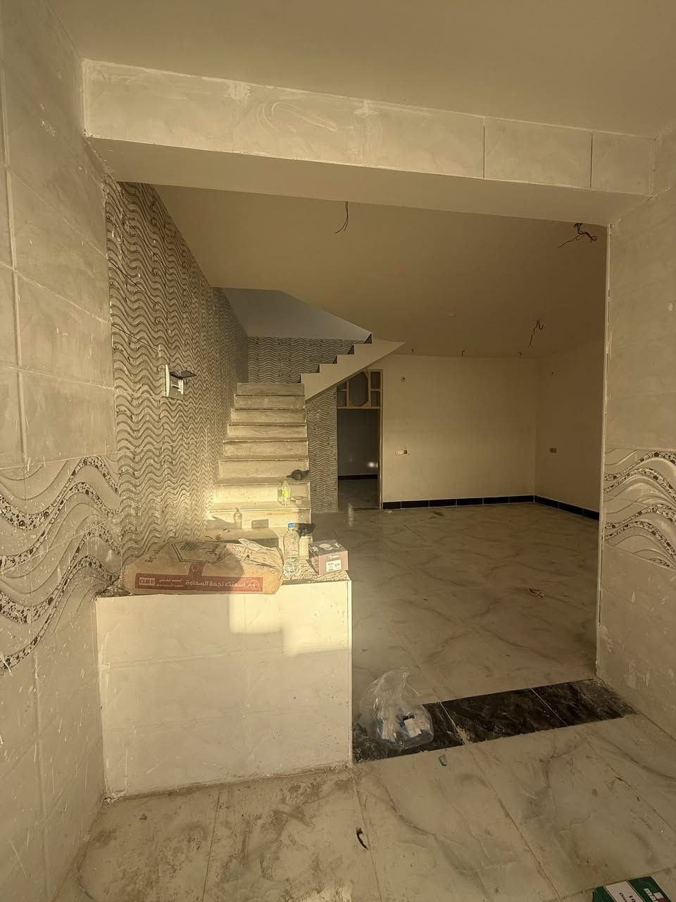 دار للبيع المساحه 120م طابو زراعي سند 25 الموقع حله وردية سيف سعد شارع المشجر سنتر الشارع مجاور ملعب بغداد البيت بناء جديد طابوق كونكريت ماء كهرباء كيبل ضوئي تاخذ البيت مباشر تسكن فقط الاثاث 
السعر 58 وبي مجال 
للاستفسار اكثر هـ. ‭0783 863 5978‬
