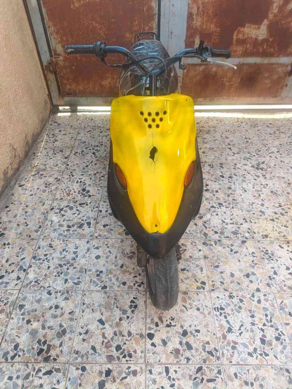 دراجه للبيع 9 زروف حربيه سعر 150 بيه مجال عنوان ابوخصيب راسل عله هاذ رقم *********** لو ما زنجر
