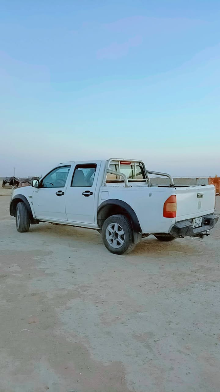 لوف للبيع موديل ٢٠٠٥ رقم بقداد تحويل ثاني يوم سعر ٦٠ توجد بل فلوجه ***********
