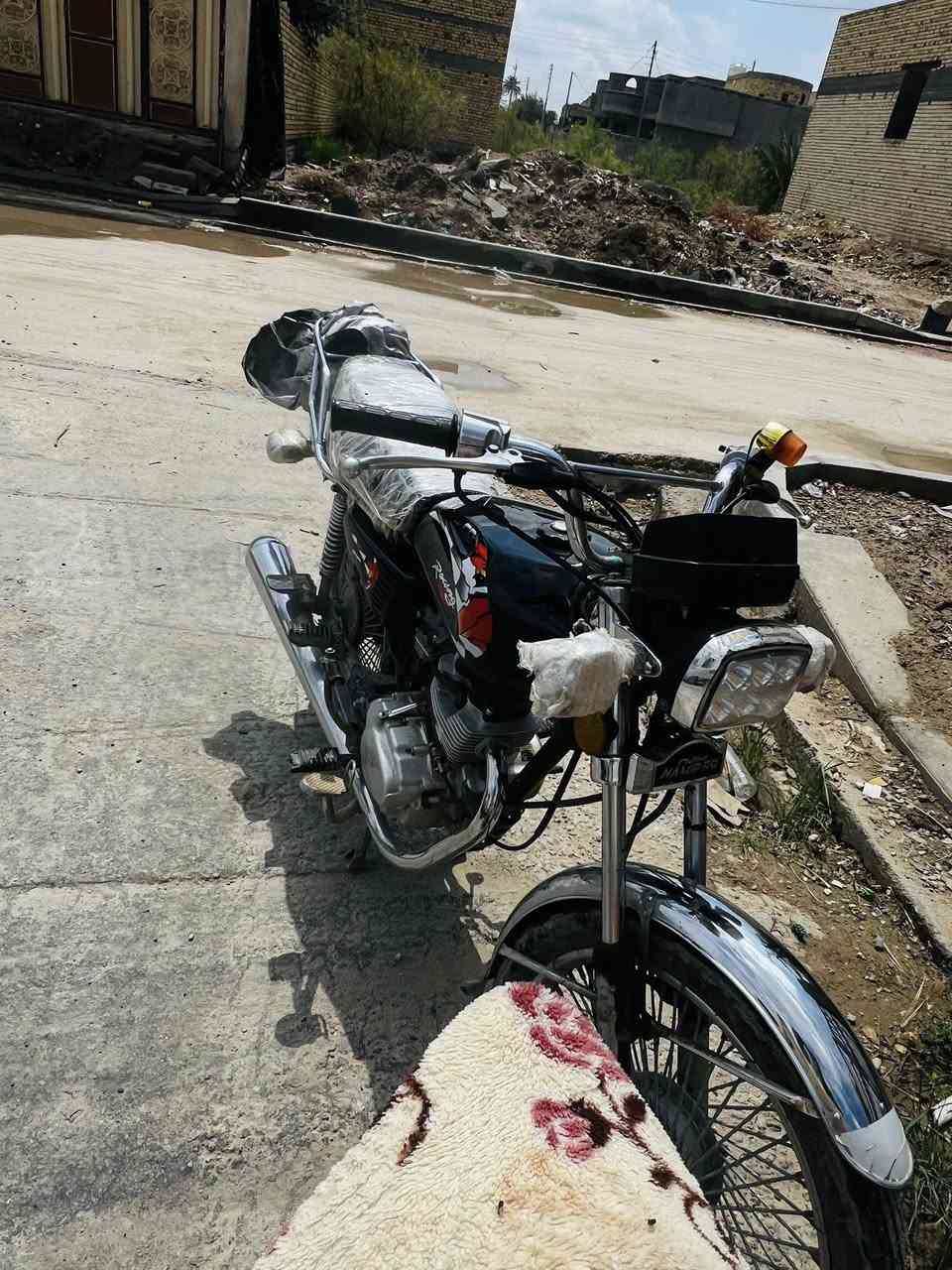 ايراني نامه برو موديل 21 أوراق أصولي 
سعر ٦٥٠ مكاني الرفاعي
إذا اكو مراوس بـ كامكو


**إذا كنت صاحب هذا الإعلان وتريد حذفه لأي سبب، رجاءا أرسل رسالة إلى الدعم الفني**