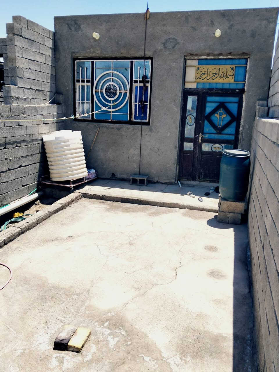 🏡مشتمل للبيع
المساحة 140 غرفه نوم 5في4 + صاله 4في4

+مطبخ 5في4 + منور 1في5 +ترك5في3 +صحيات 

مجاري +كهرباء+ماء جاهز ع آخر حبايه 

المكان شارع الشهابي حي الربيع 

الأستفسار ‏‪***********‬‏ احمد
