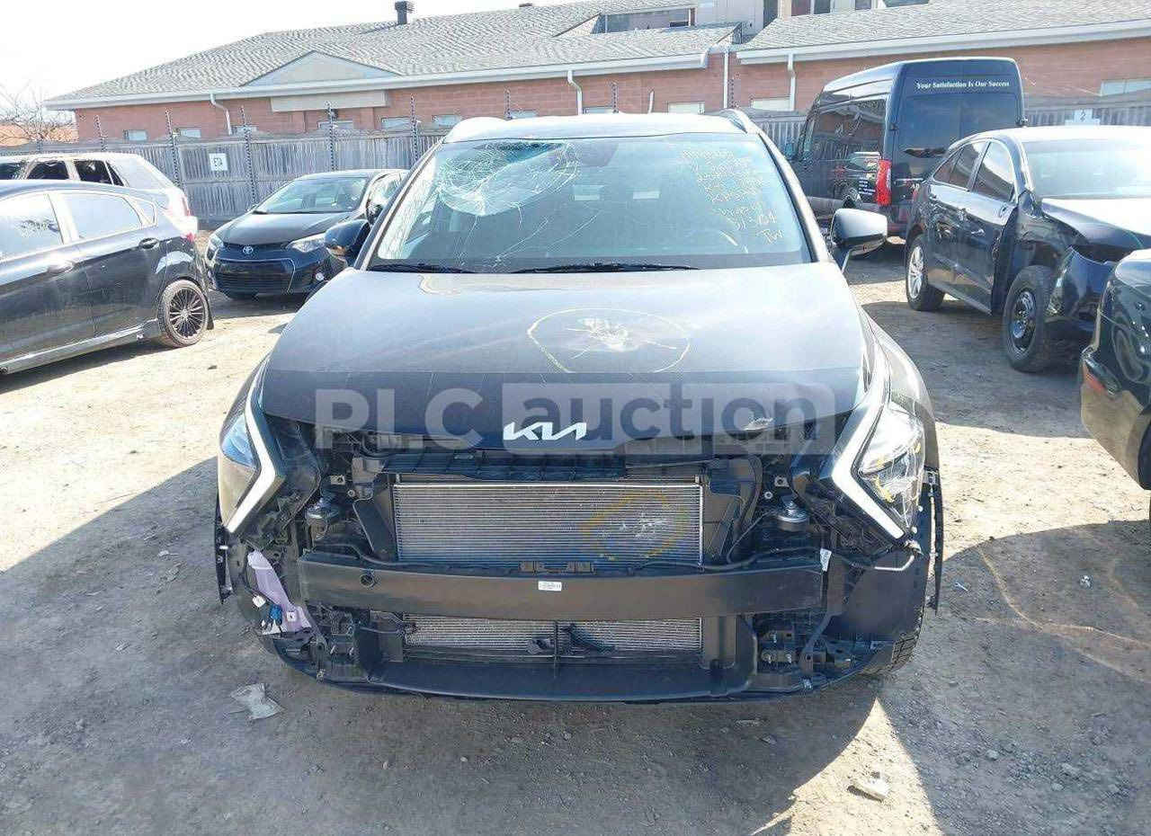 السلام عليكم سبورتج موديل 2023 فئة 4X الدفع الرباعي سيارة ضررها مثل ما موضح بالصورة ماشية قليل 30 الف وعندي صور السونار إذا تحب تدخل على الخاص وتستفسر اكثر على صور السيارة والدواخل بالإضافة مدوشمة كاعية الدواخل مالتها سيارة نظيفة نظيفة 

مكاني بغداد الدورة
السيارة اربيل تحويل مباشر السيارة باسمي 

السعر 215 / 210 وبيها مجال للطيبين 

الاستفسار راسلني على الحساب او رقم ***********
