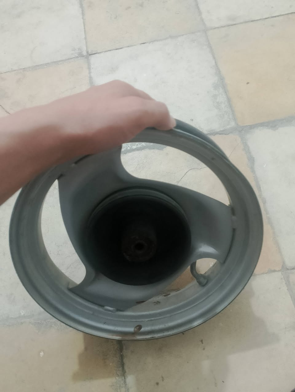 السلام عليكم وياله الامامي ولخلفي بعدهن جدد وكفر مال ماكس منغولي سيت كامل مو تجاري اصلي


**إذا كنت صاحب هذا الإعلان وتريد حذفه لأي سبب، رجاءا أرسل رسالة إلى الدعم الفني**