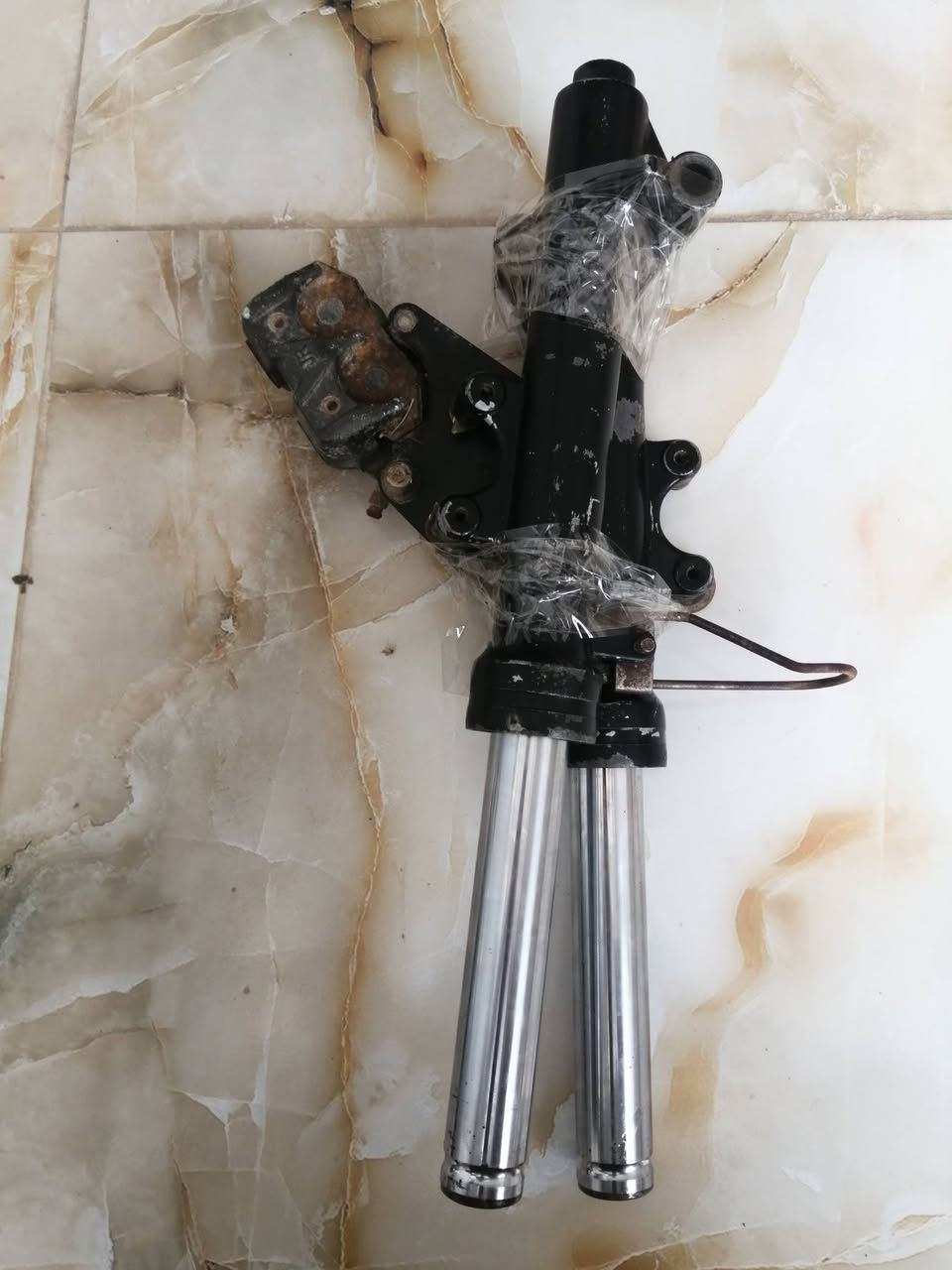 غراض سكنس كل قطعه وسعرها ابيع شلع ب 60 متوفر توصيل 
1. الدبلات الامامي ب 15
2. دبل الخلفي ب 12
3. كلج امامي ب 7
4. كلج خلفي ب 7
5. سكان ب 5
6. ركبه ب 10
7. غطه دبلات ب 3
8. هاوزن.ب 5
9. ماصده ب، 7


**إذا كنت صاحب هذا الإعلان وتريد حذفه لأي سبب، رجاءا أرسل رسالة إلى الدعم الفني**