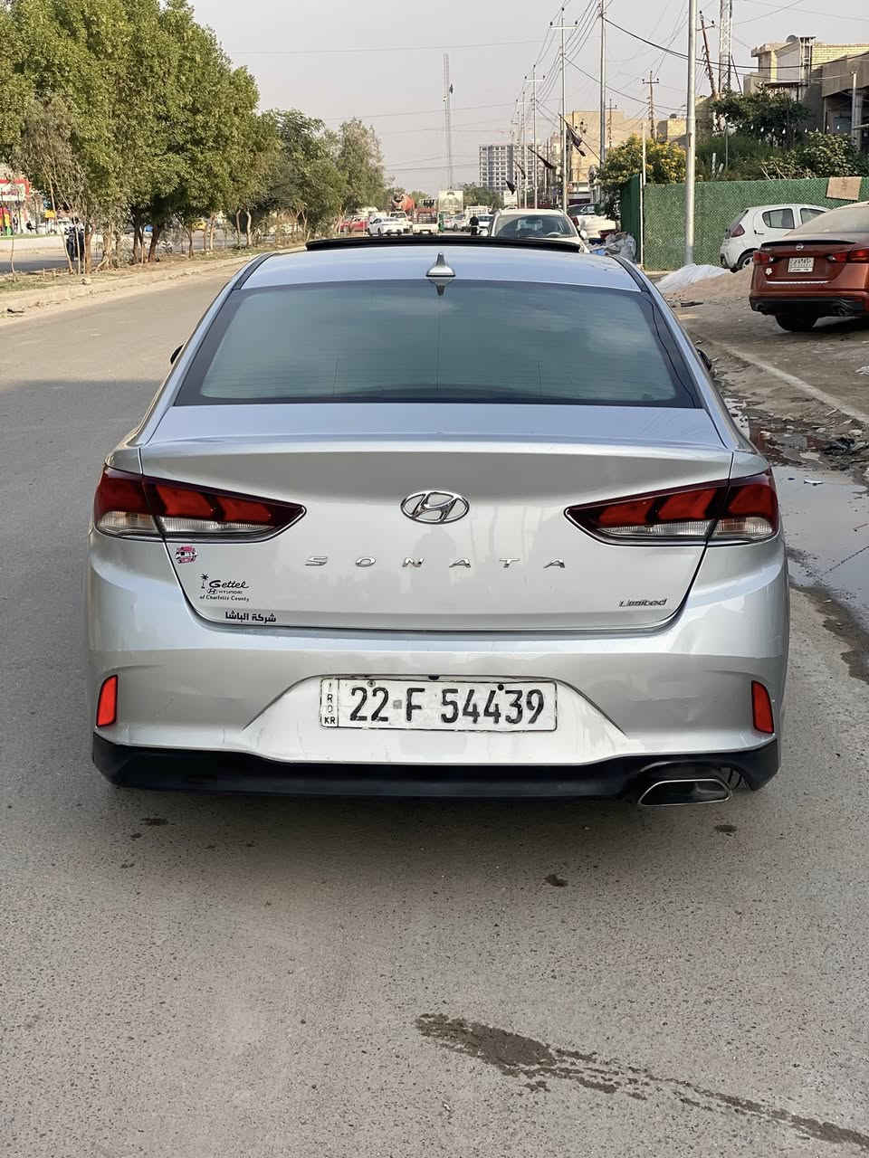 سلام عليكم 
البيع سوناتا لامنتد فول واحد على واحد السيارة حادثها من امريكا جاملغ وباب وبل عراق صار بيه تبديل بنيد هلال جاملغ الخلفي صبغ والباقي مكفول والسيارة كلة مكفولة عادة ذني وماشية 42 السعر ب135 وبيه مجال والسنوية بسمي 
مكانه بغداد ***********
