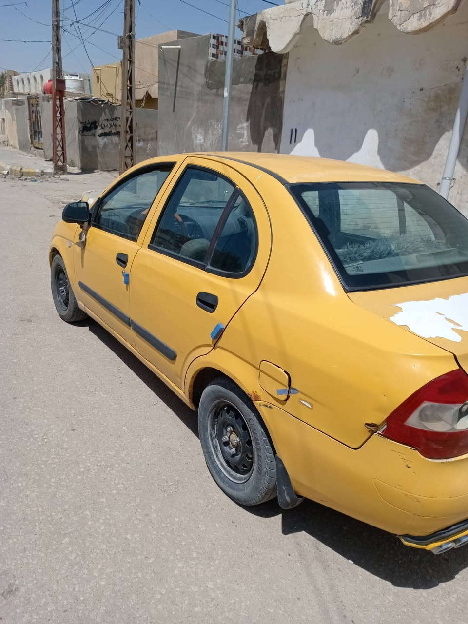 السلام عليكم اخوان طيبه موديل ١٥ السياره    السياره خير من الله مكينة وكير مكفول  رقم بغداد الماني السياره مصفره هيئة وغرامات ما مطلوبه ولا ربع السعر ٣٤ رقم الهاتف *********** مكاني الديوانية الحمزه الشرقي
